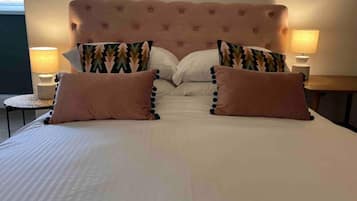Rumah | 2 kamar tidur, setrika/meja setrika, Wi-Fi gratis, dan seprai linen