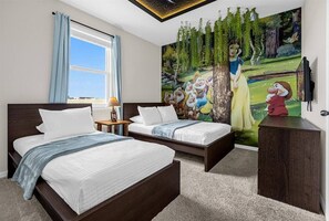 9 Schlafzimmer, Reisekinderbett, WLAN, Bettwäsche