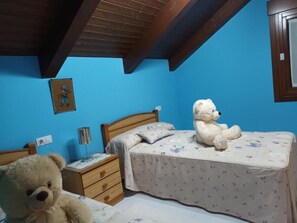 4 bedrooms, iron/ironing board, travel cot, WiFi - Casa Romina II (Monforte de lemos)