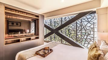 Two bedroom apartment with city view | Premium bedding, in-room safe, individually decorated