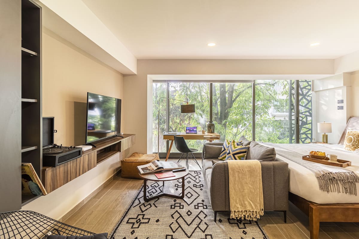 Studio Apartment with city view | 1 bedroom, Egyptian cotton sheets, premium bedding, in-room safe