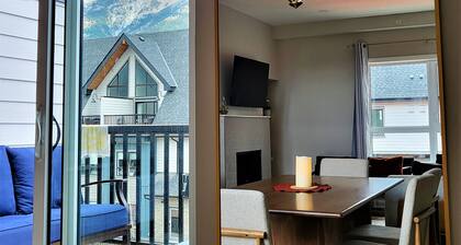 Grizzly Meadows - 3BR Townhome - Mountain View's ⛷AC ⛷Pool/Hot Tub ⛷Parking