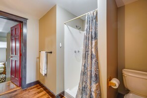 Hair dryer, towels