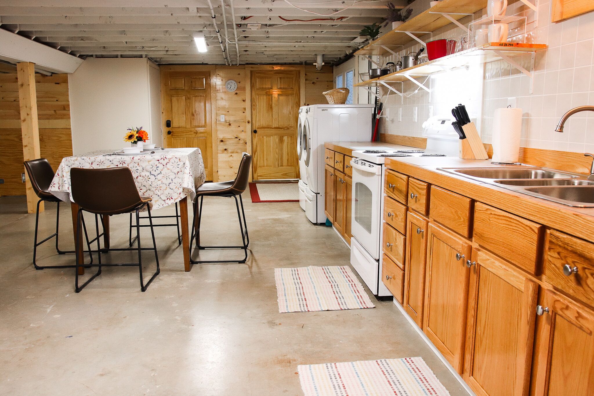 Fully Furnished Basement Apartment only 3 miles to Fulton on State Road