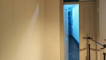 1 camera, ferro/asse da stiro, Wi-Fi, lenzuola