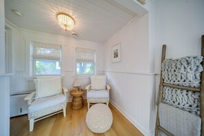 Cottage (3 Bedrooms) | Interior