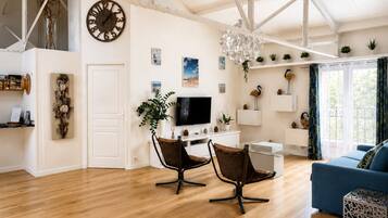Smart TV, books