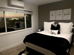 Room - 10min WALK to Sofi, The Forum and Intuit Dome! 10min Drive from LAX (Los Angeles)