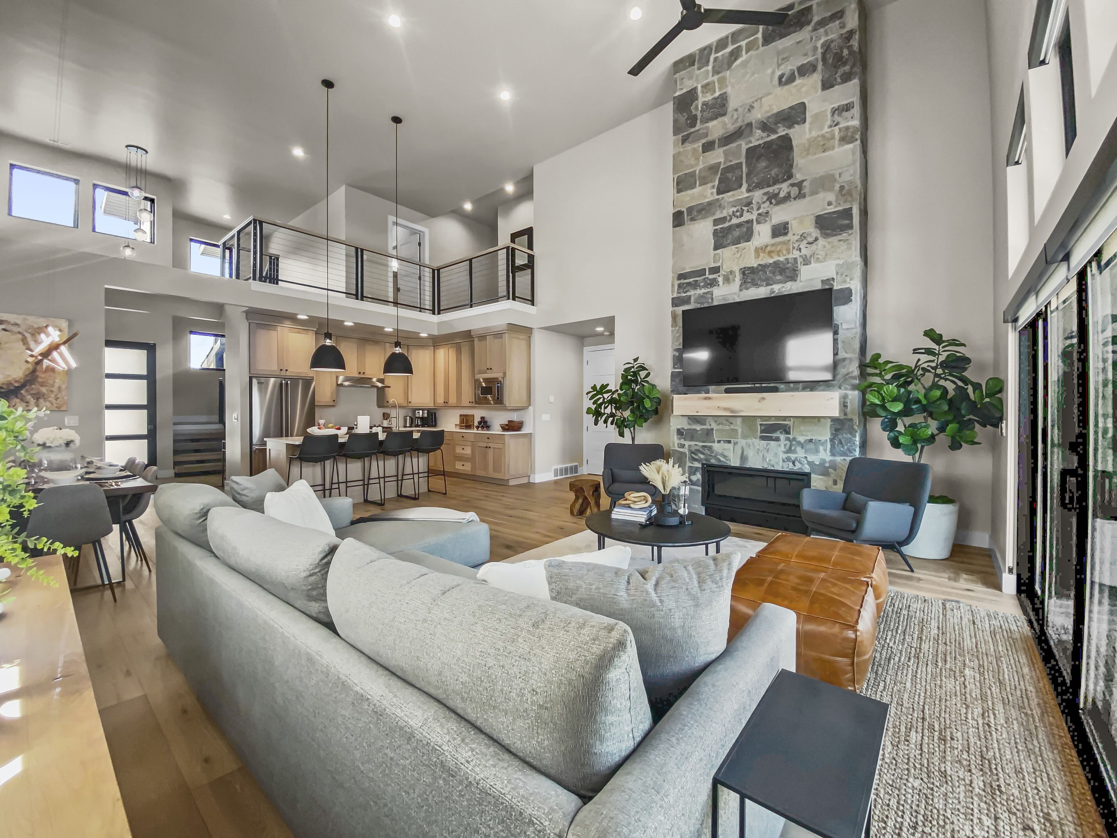 New! Escape to Eland Circle w/ Hot Tub! Short Drive to Park City-Deer Valley!