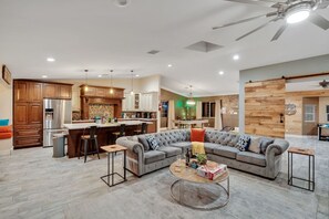 スマートテレビ、暖炉