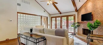 Stylish Model Home in Riverbend West