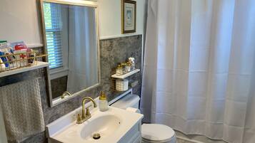 Towels, soap, shampoo, toilet paper