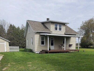 Egg Harbor Getaway. Close to it all: Town, beach, Fun Park etc. & pet friendly!