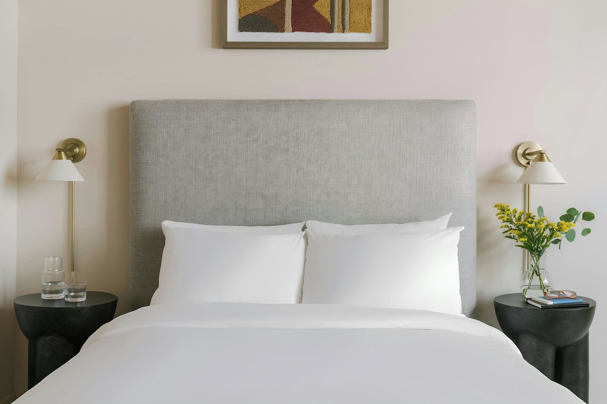 2 bedrooms, premium bedding, individually decorated