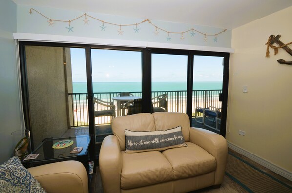 リビング エリア