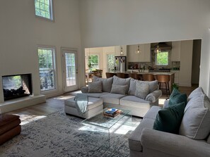 スマートテレビ、暖炉