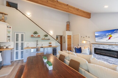 Recently Renovated Ski Retreat Just Steps to SLOPES, Chondola, Lift 1 & Lift 10!