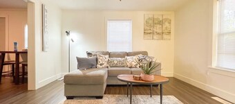 Cozy 1BR Close to Downtown & Greenville Drive Baseball