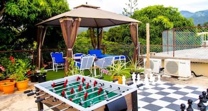 Large Windows & Breezy - UrbanLiving