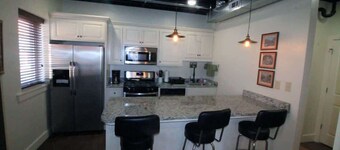 Large, Unique, Ground Floor Loft with Parking #1