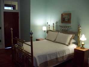 2 soverom, strykejern/-brett, wi-fi og sengetøy