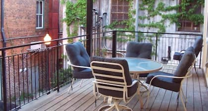 Large Historic Downtown Loft - Rear