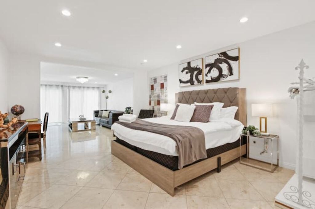 1 bedroom, in-room safe, iron/ironing board, free WiFi