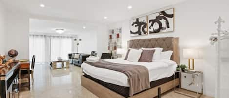 1 bedroom, in-room safe, iron/ironing board, free WiFi