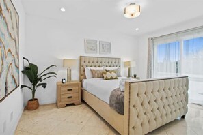 2 Schlafzimmer, Zimmersafe, Bügeleisen/Bügelbrett, WLAN