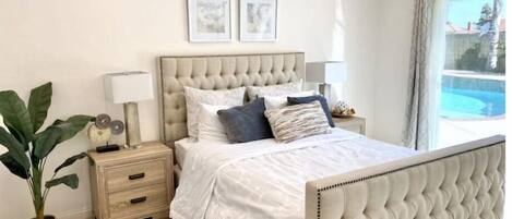 2 Schlafzimmer, Zimmersafe, Bügeleisen/Bügelbrett, WLAN