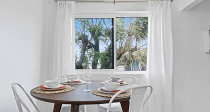 The SoCal Serene Stay