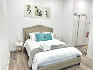 1 Schlafzimmer, Zimmersafe, Bügeleisen/Bügelbrett, WLAN