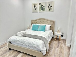 1 bedroom, in-room safe, iron/ironing board, WiFi