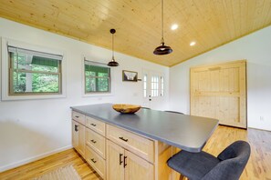 House (1 Bedroom) | Interior