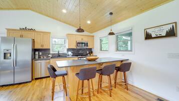 House (1 Bedroom) | Interior