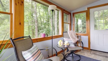 Cottage (2 Bedrooms) | Interior