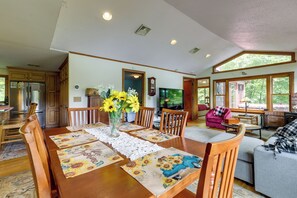 المنشأة من الداخل