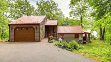 Cottage (2 Bedrooms) | Interior