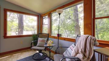 Cottage (2 Bedrooms) | Interior