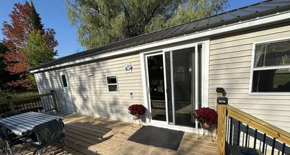 Cozy Park Model minutes from many of UPs popular attractions & UTV/ATV Snow Trls