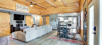 Spacious Ozawkie Home - Near Lake Perry!