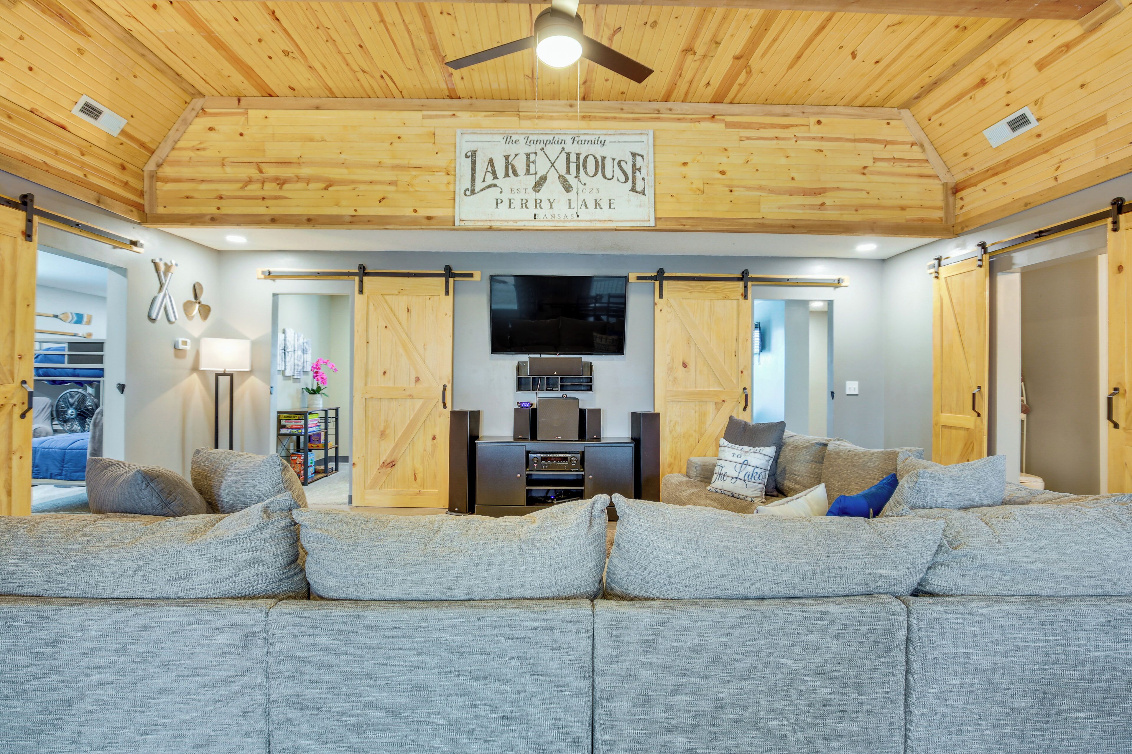 House (4 Bedrooms) | Interior