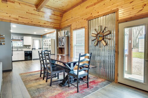 Spacious Ozawkie Home - Near Lake Perry!