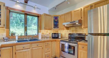 1 Mi to River: Cabin w/ Fire Pit in Milanville!