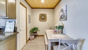 Unclassified image, 2 of 24, button - Missouri Vacation Rental Retreat: Walkable Area! (Neosho)