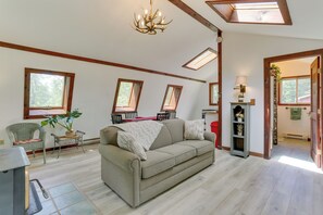 Apartment (0 Bedroom) | Front of property