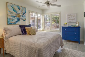 2 bedrooms, iron/ironing board, bed sheets - Palm Desert Vacation Rental w/ Community Pool! (Palm Desert)