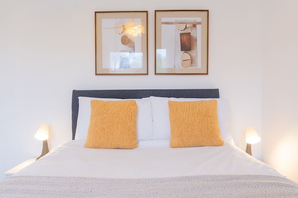 4 bedrooms, iron/ironing board, travel cot, free WiFi