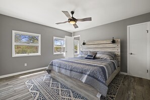 3 Schlafzimmer, Bügeleisen/Bügelbrett, WLAN, Bettwäsche