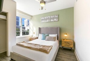 4 Schlafzimmer, Bügeleisen/Bügelbrett, Bettwäsche